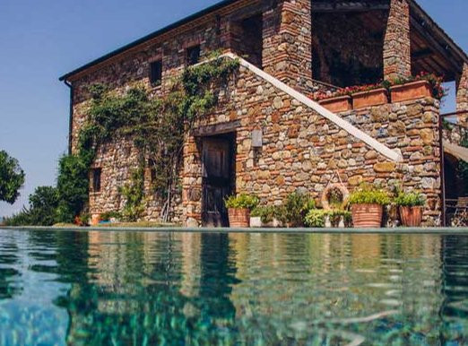 Location de maison avec piscine : qui s’occupe de l’entretien et des réparations ?